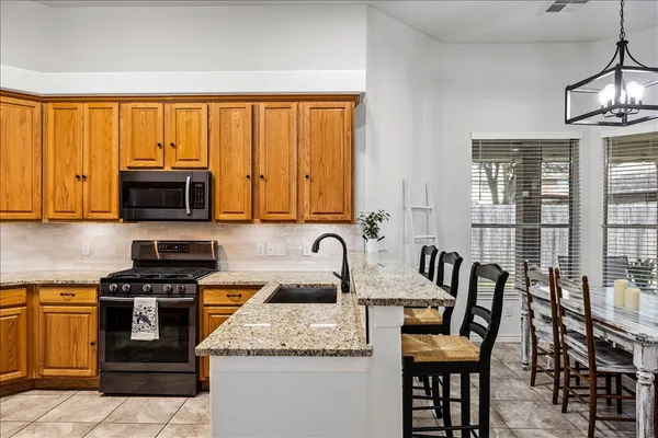 $349,000 | 1306 Golden Sun Court, Pasadena, TX 77586