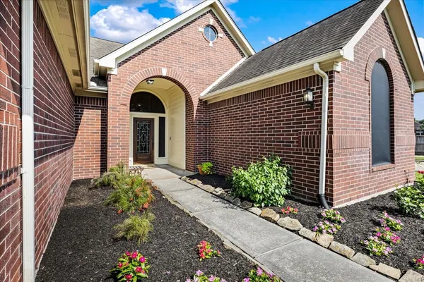 $349,000 | 1306 Golden Sun Court, Pasadena, TX 77586