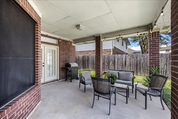 $349,000 | 1306 Golden Sun Court, Pasadena, TX 77586