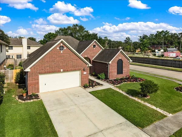 $349,000 | 1306 Golden Sun Court, Pasadena, TX 77586