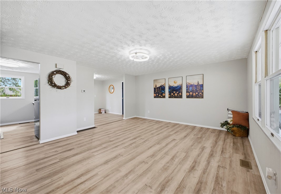 4845 New Road Austintown, OH 44515 - Photo 4 of 40 Gallery Image 4