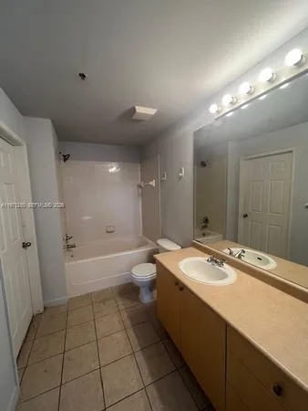 $1,700 | 1900 Van Buren Street, Unit 120B, Hollywood, FL 33020