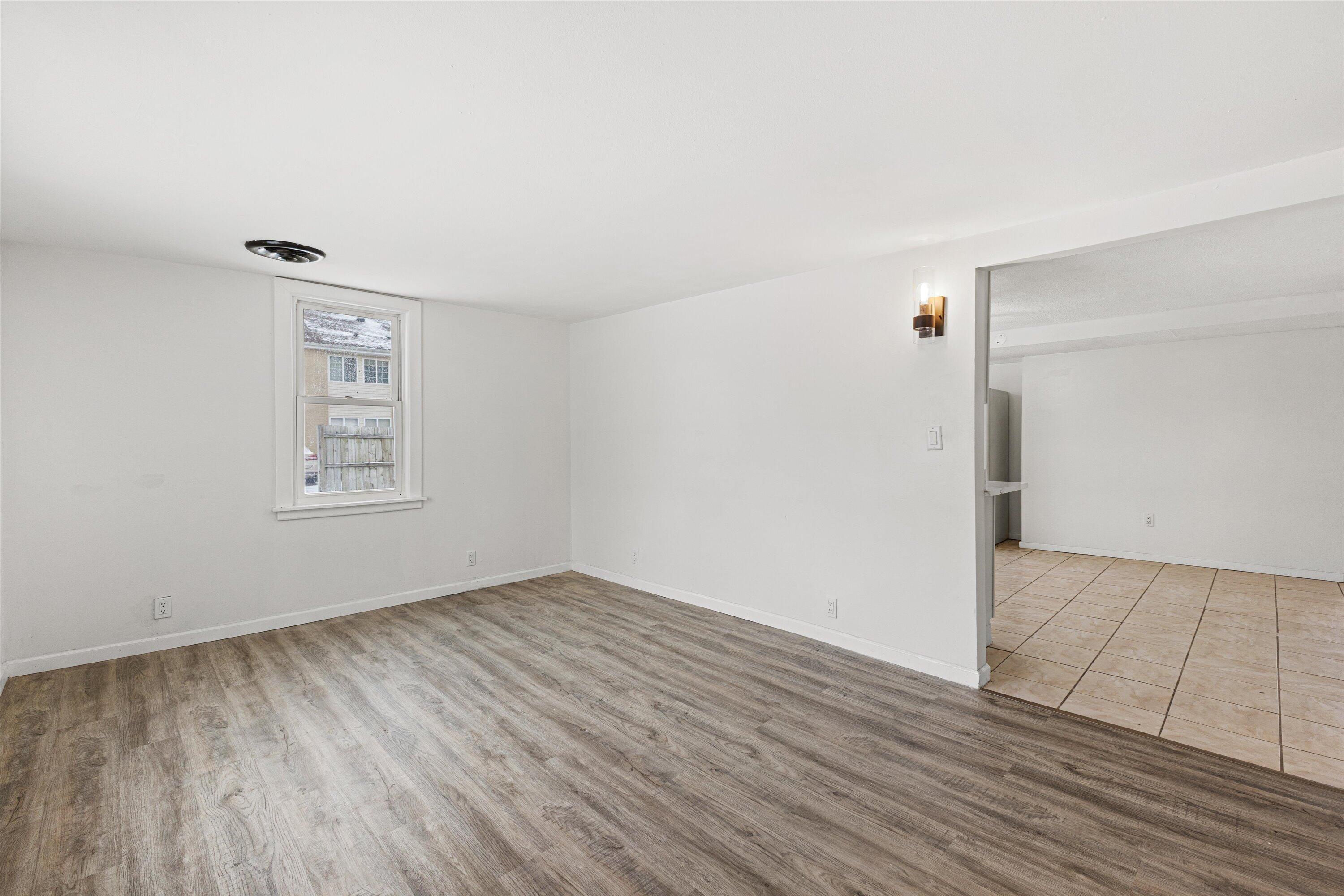 5329 16th Street Mount Pleasant, WI 53406 - Photo 12 of 21 07-925A7317