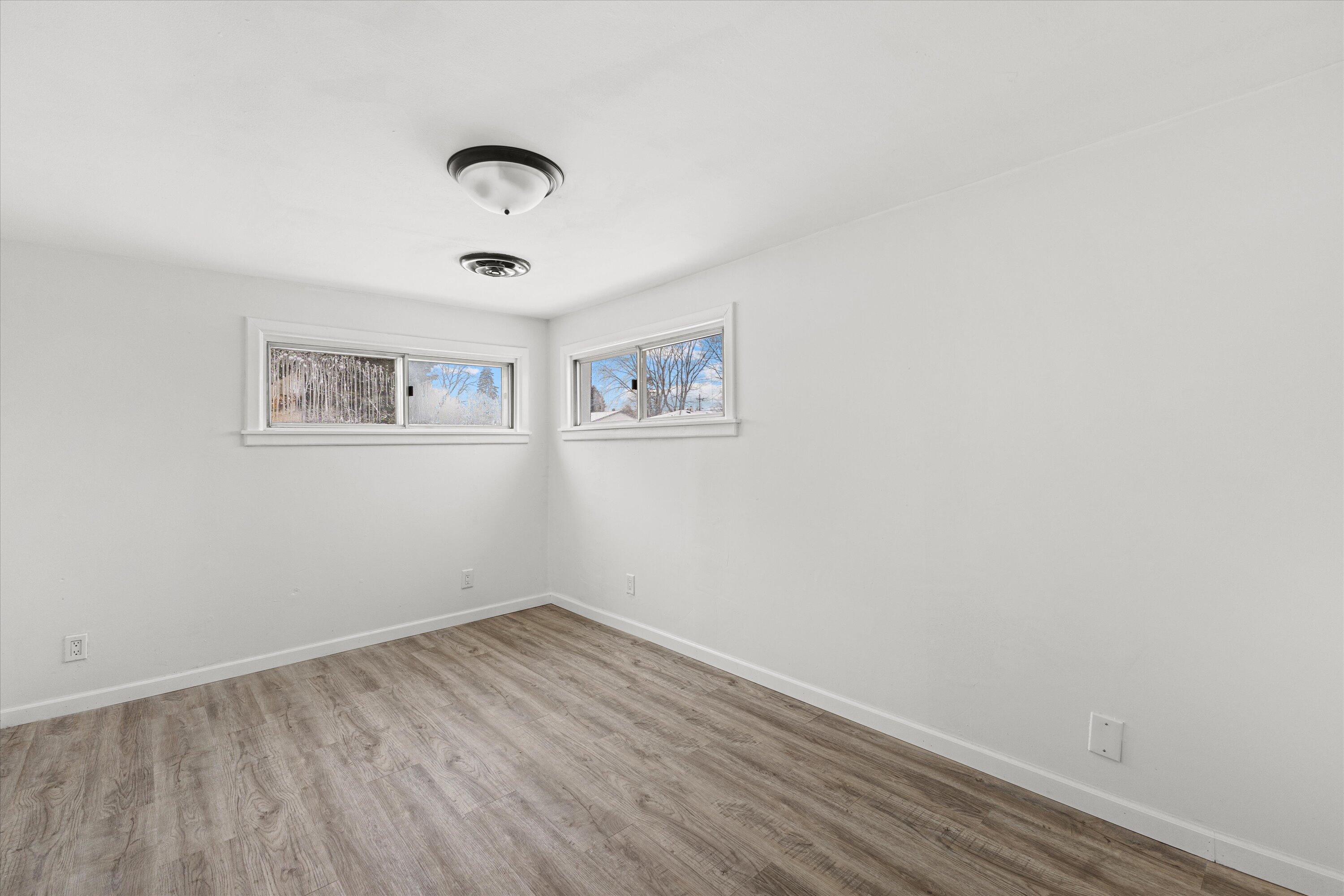 5329 16th Street Mount Pleasant, WI 53406 - Photo 15 of 21 09-925A7329