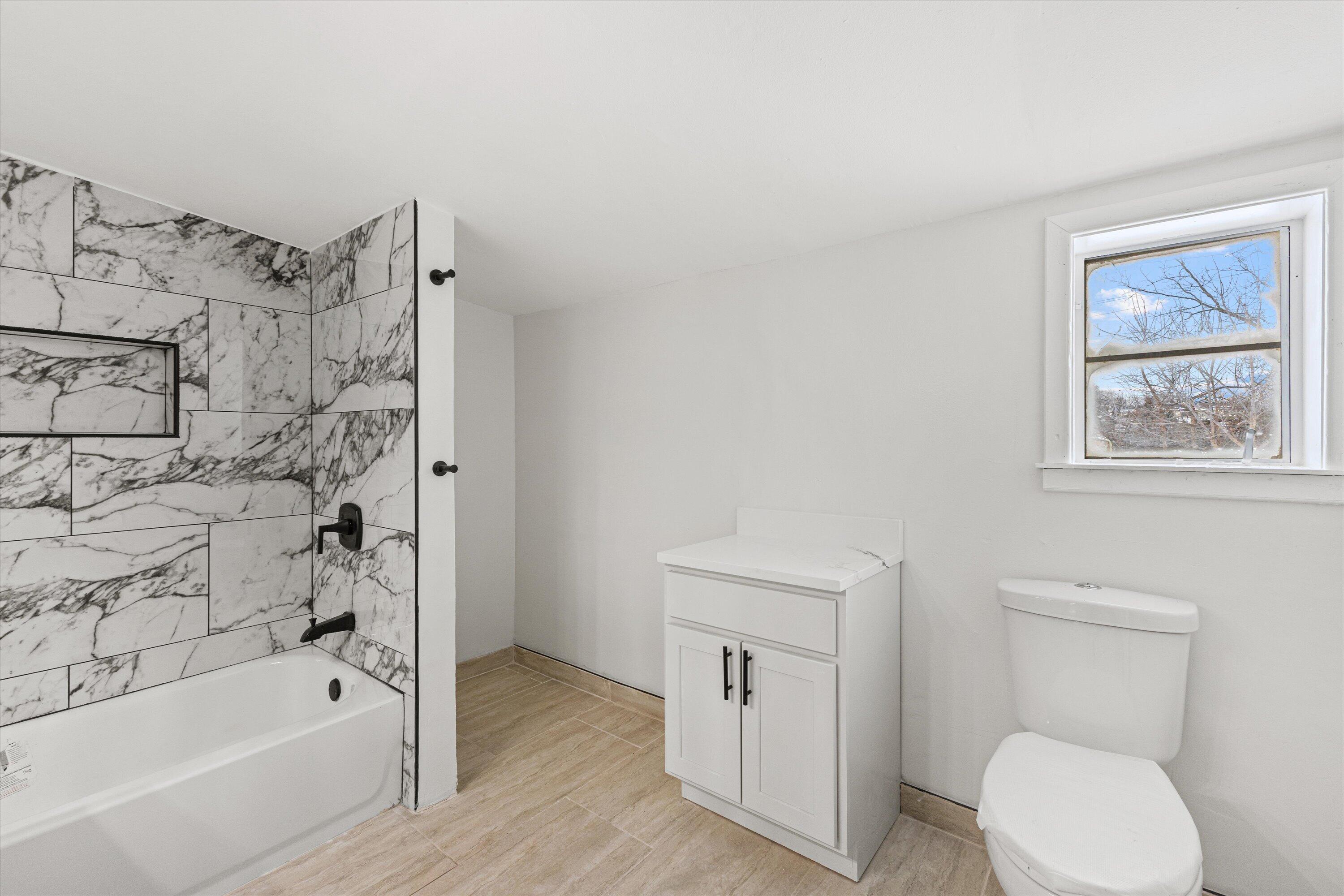 5329 16th Street Mount Pleasant, WI 53406 - Photo 7 of 21 16-925A7371