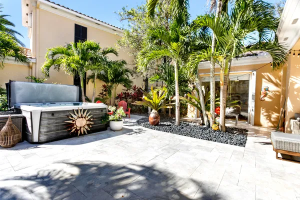 $5,200 | 418 San Remo Drive, Jupiter, FL 33458