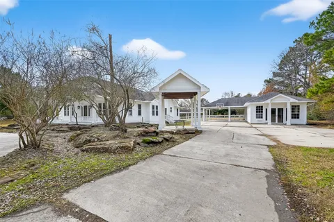 $1,275,000 | 38011 Spur 149 Road, Magnolia, TX 77354