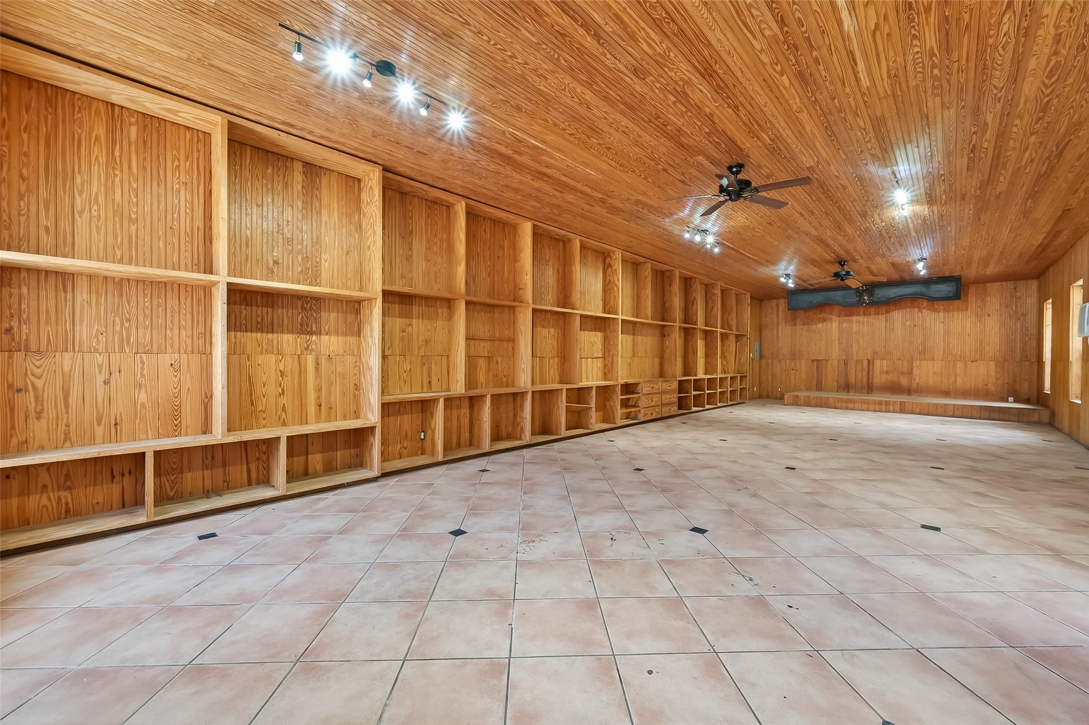 38011 Spur 149 Road Magnolia, TX 77354 - Photo 36 of 46 a view of a garage