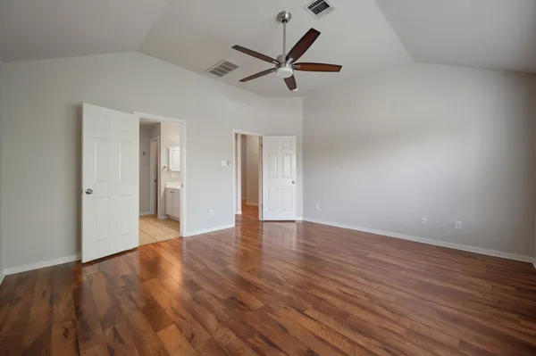 $2,350 | 20305 Kearney Hill Road, Pflugerville, TX 78660