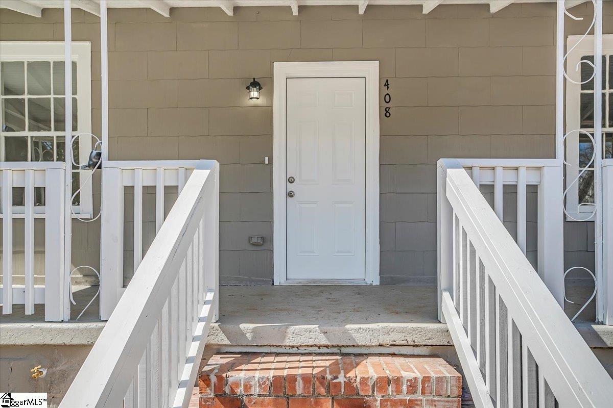 408 Hayes Street Anderson, SC 29624 - Photo 2 of 24 Gallery Image 2