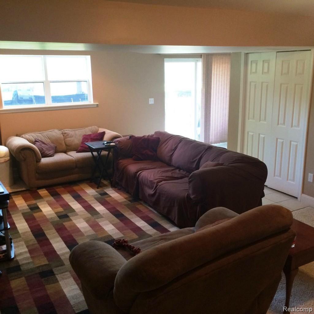 5083 Maybee Road Clarkston, MI 48346 - Photo 16 of 17 16.jpg