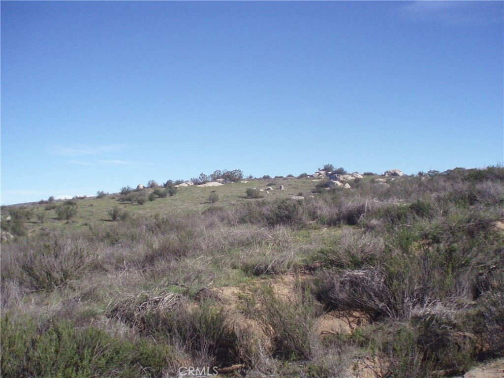 0 Linderman Road Hemet, CA 92544 - Photo 6 of 12 a view of a dry field