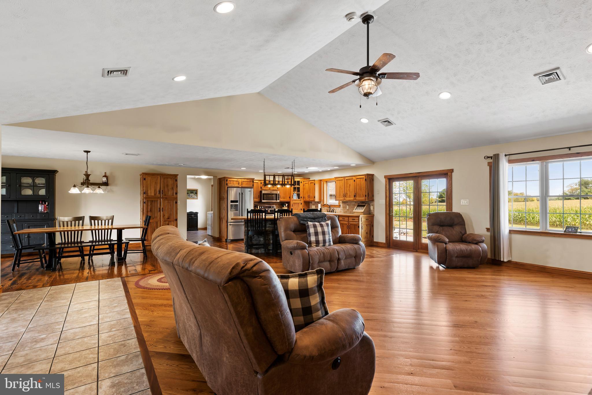 655 Britton Road Shippensburg, PA 17257 - Photo 10 of 74 family kitchen dining