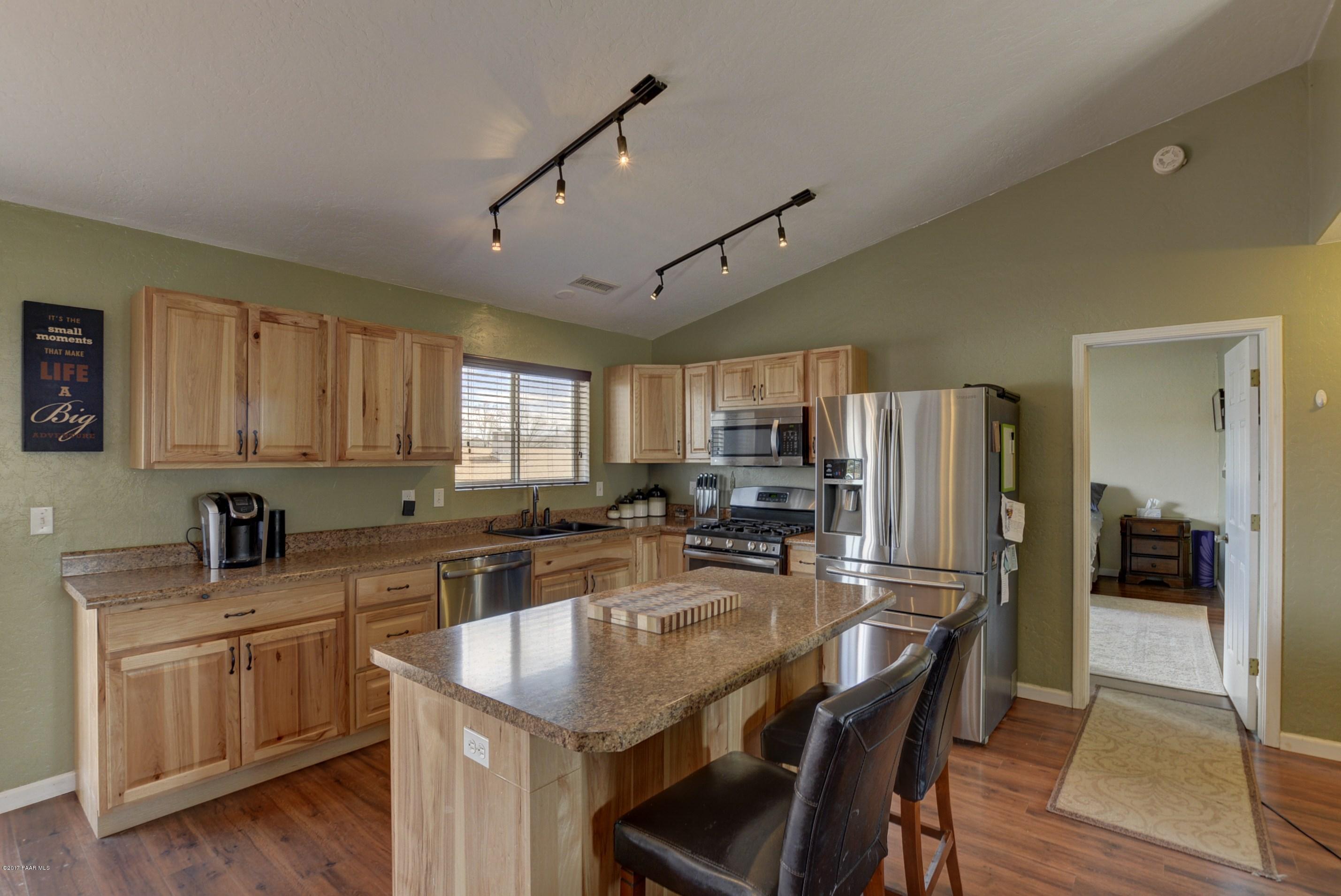 5049 North Long Rifle Road Prescott Valley, AZ 86314 - Photo 11 of 24 Kitchen