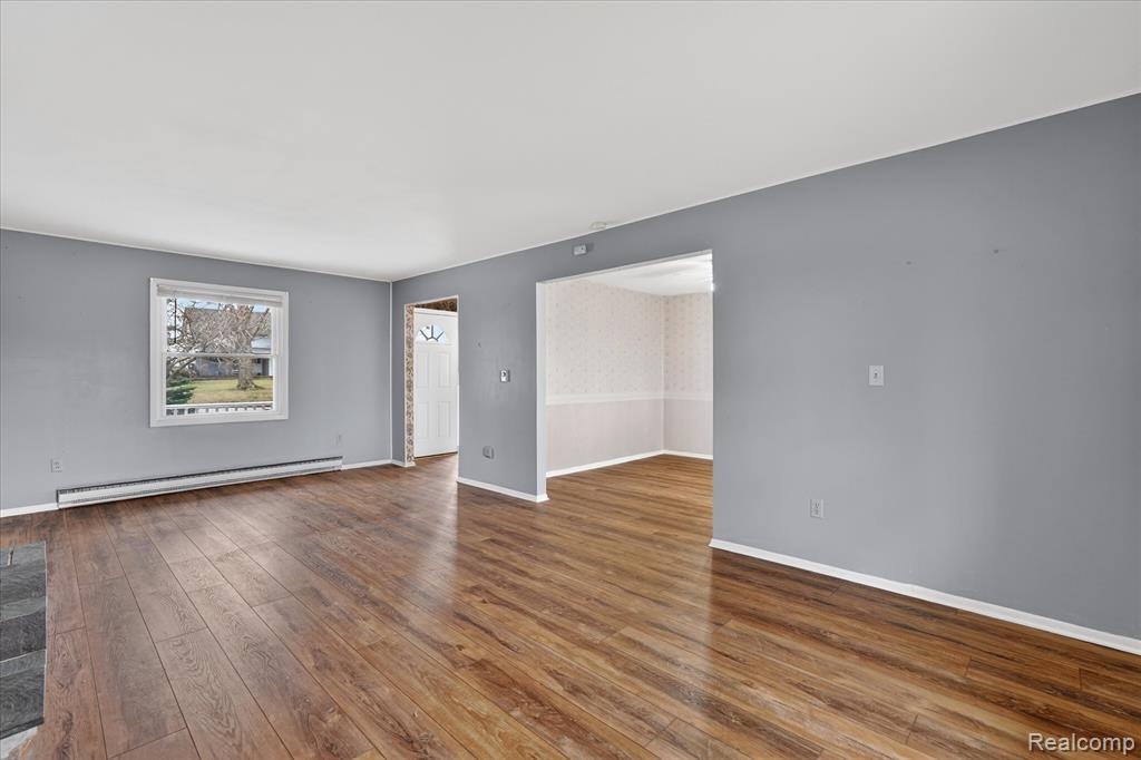 992 West Bennington Road Owosso, MI 48867 - Photo 8 of 61