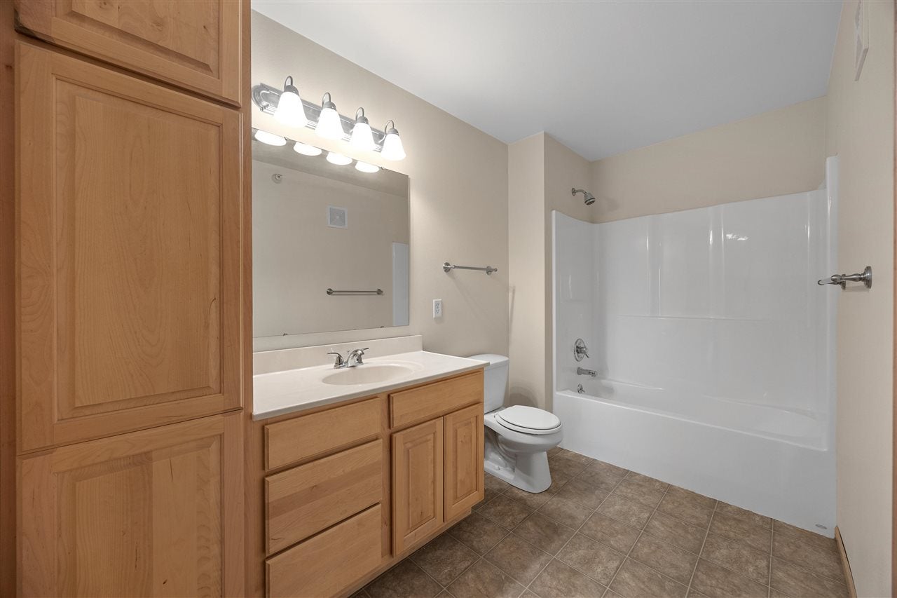 1092 Walnut Avenue, Unit 102 Riverside, IA 52327 - Photo 20 of 35 Gallery Image 20