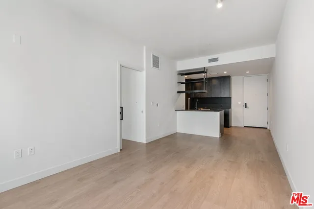 $3,450 | 10700 Tabor Street, Unit 511, Los Angeles, CA 90034