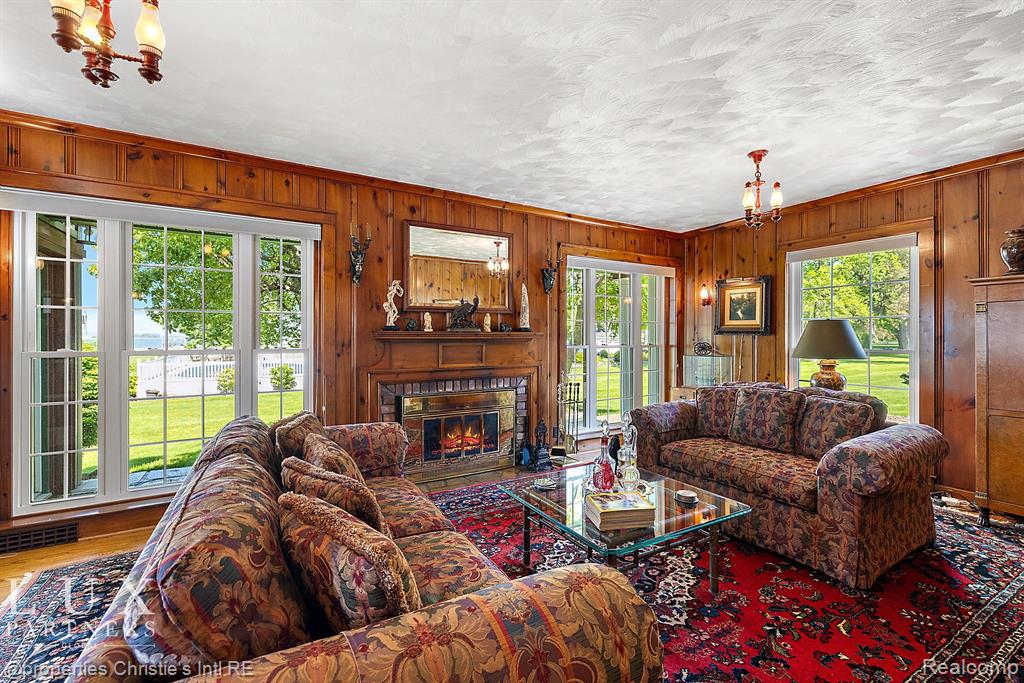 2703 Pointe Tremble Road Algonac, MI 48001 - Photo 31 of 48