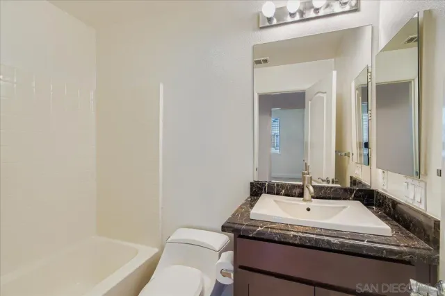 $799,000 | 8836 Promenade N Place, San Diego, CA 92123