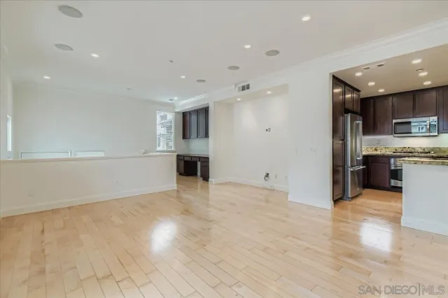 $799,000 | 8836 Promenade N Place, San Diego, CA 92123