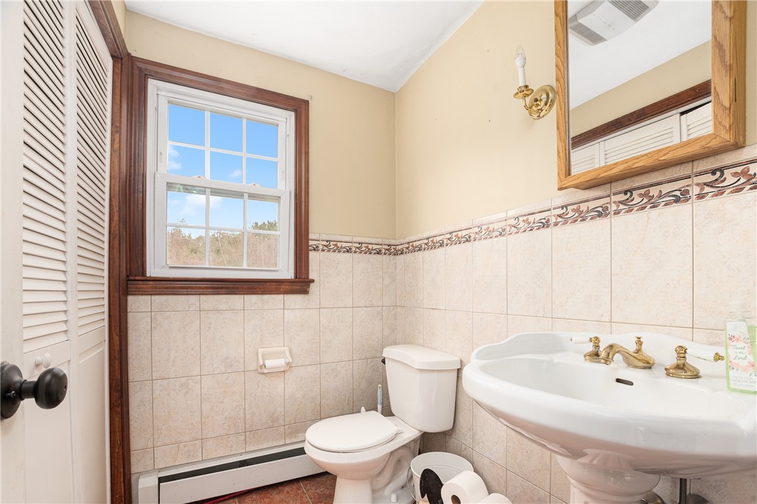 1803 Snake Hill Road Glocester, RI 02814 - Photo 27 of 39