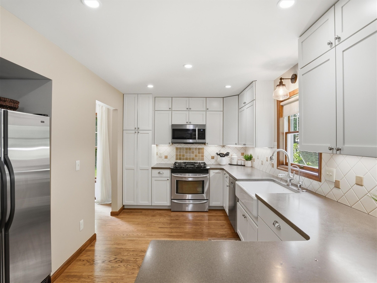 22279 Chubb Road Northville, MI 48167 - Photo 9 of 43