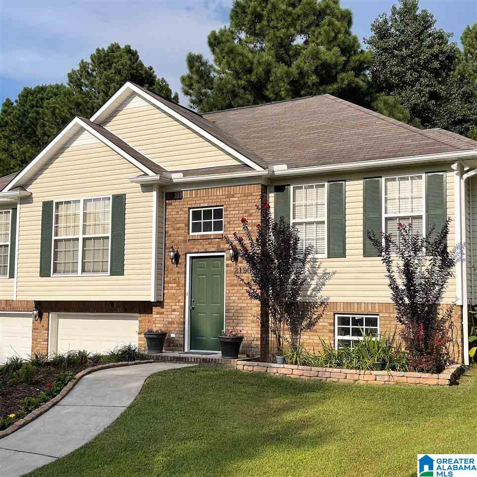 2190 Oscar Bradford Road Hayden, AL 35079 - Photo 3 of 33
