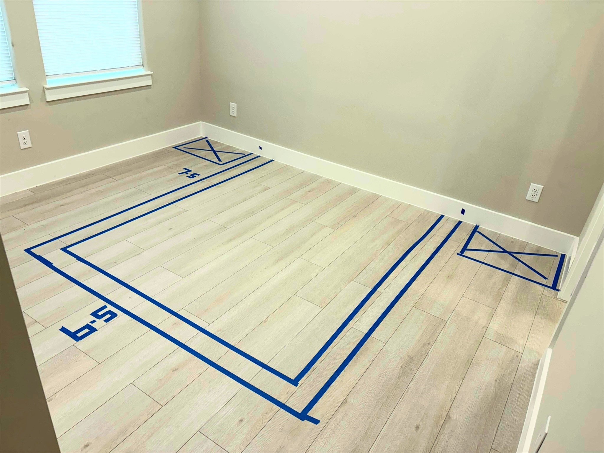 2109 Marnel Road, Unit G Houston, TX 77055 - Photo 28 of 37 King size bed fits in Master bedroom