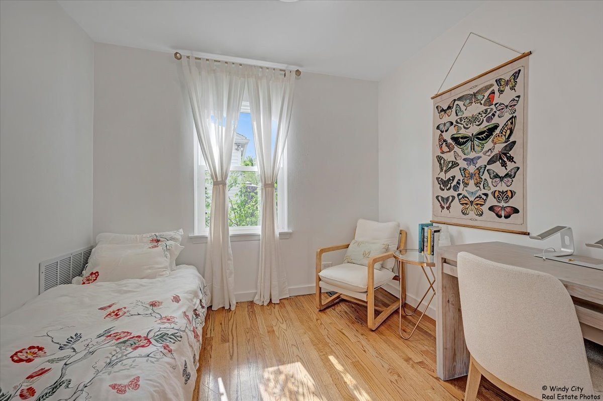 442 Berry Road Barrington, IL 60010 - Photo 15 of 22 Gallery Image 15