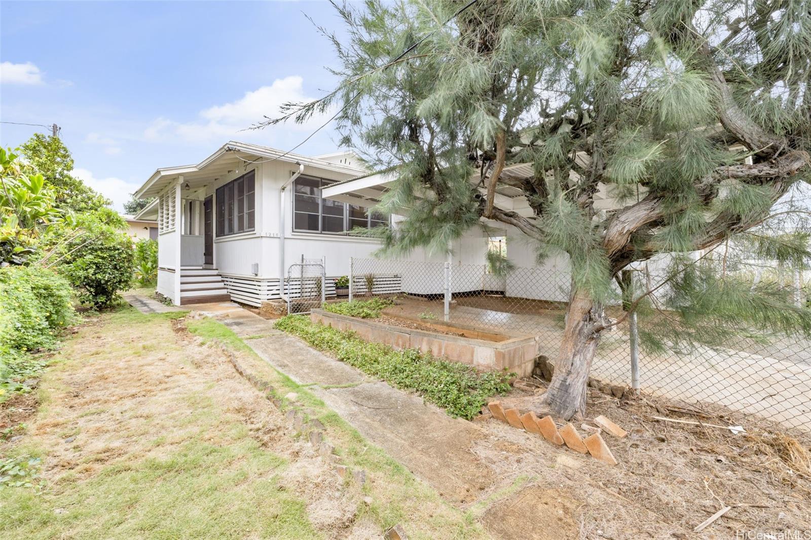 1216 Kalama Road Honolulu, HI 96819 - Photo 1 of 1 Gallery Image 1
