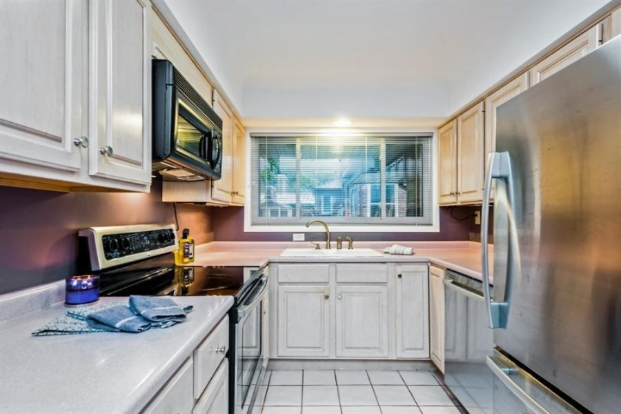 1233 Miami Road Benton Harbor, MI 49022 - Photo 4 of 15 4