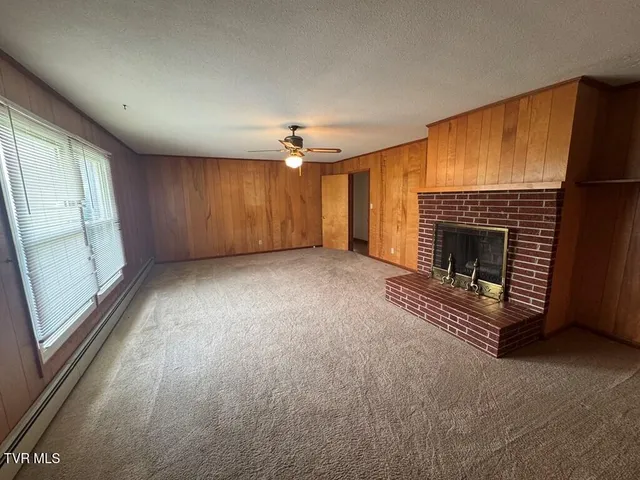 $199,900 | 38337 Loves Mill Road, Chilhowie, VA 24319