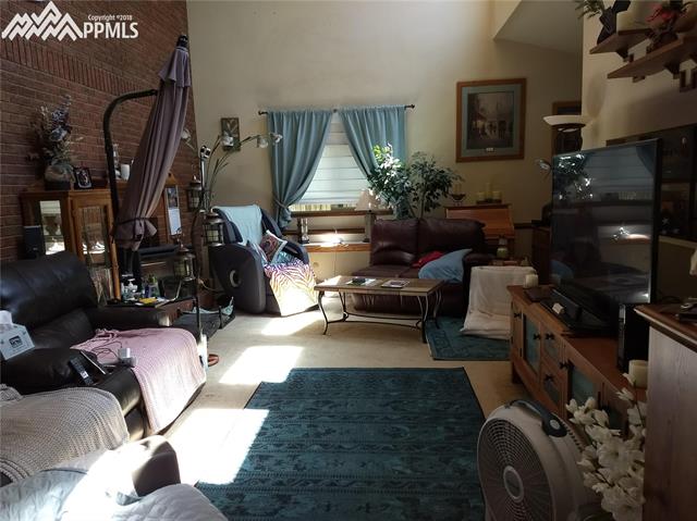 4805 Chaparral Road Colorado Springs, CO 80917 - Photo 2 of 20