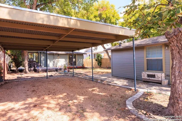 a view of a outdoor space