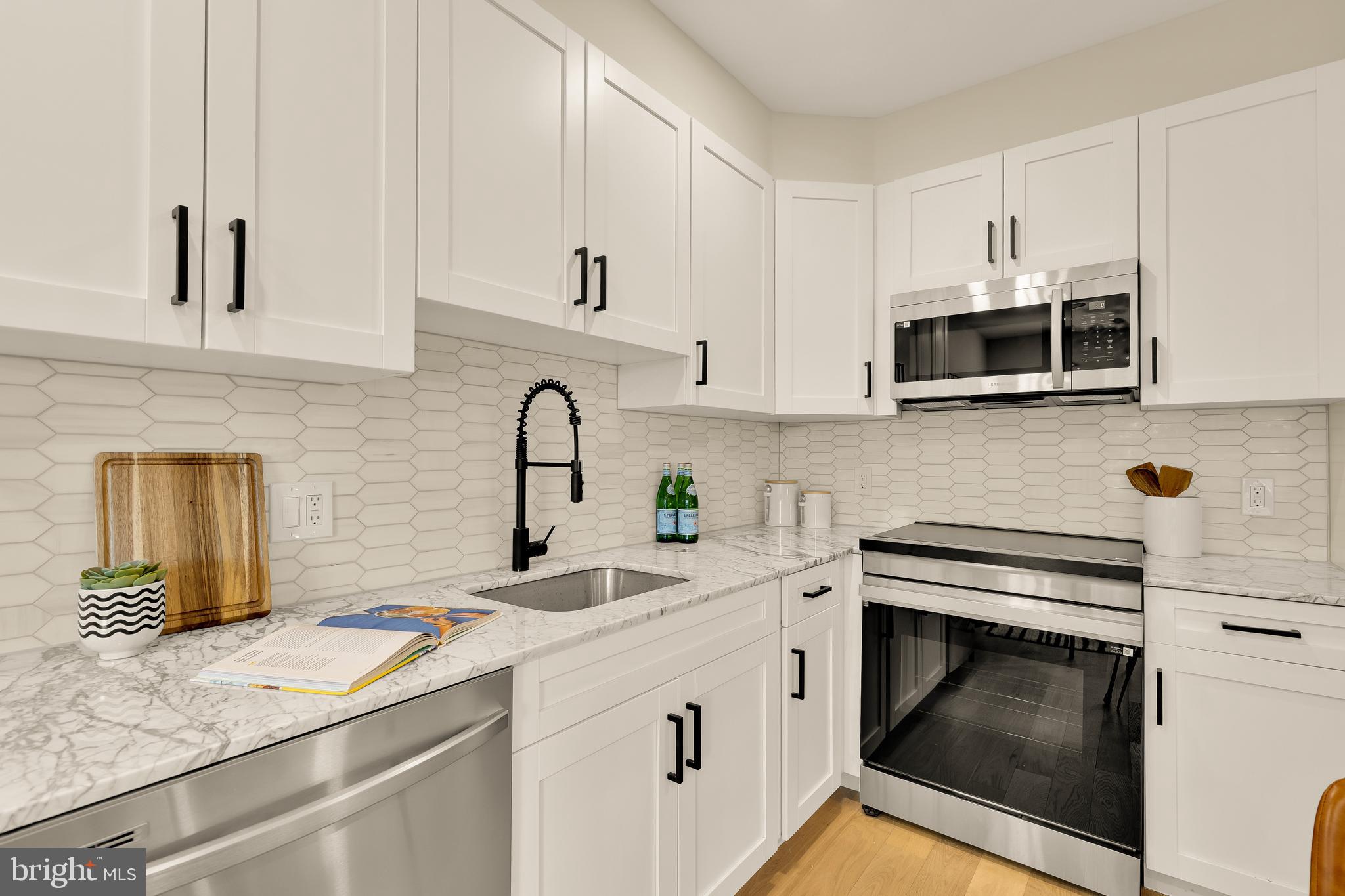 2606 41st Street Northwest, Unit 6 Washington, DC 20007 - Photo 5 of 19