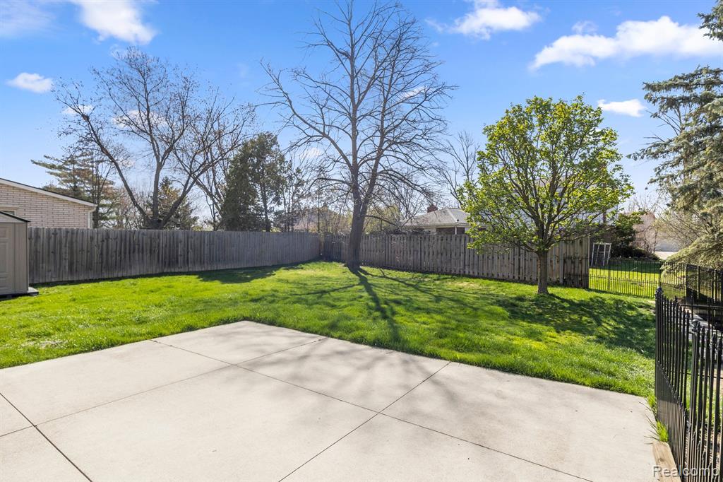 43921 Arlington Road Canton, MI 48187 - Photo 40 of 47