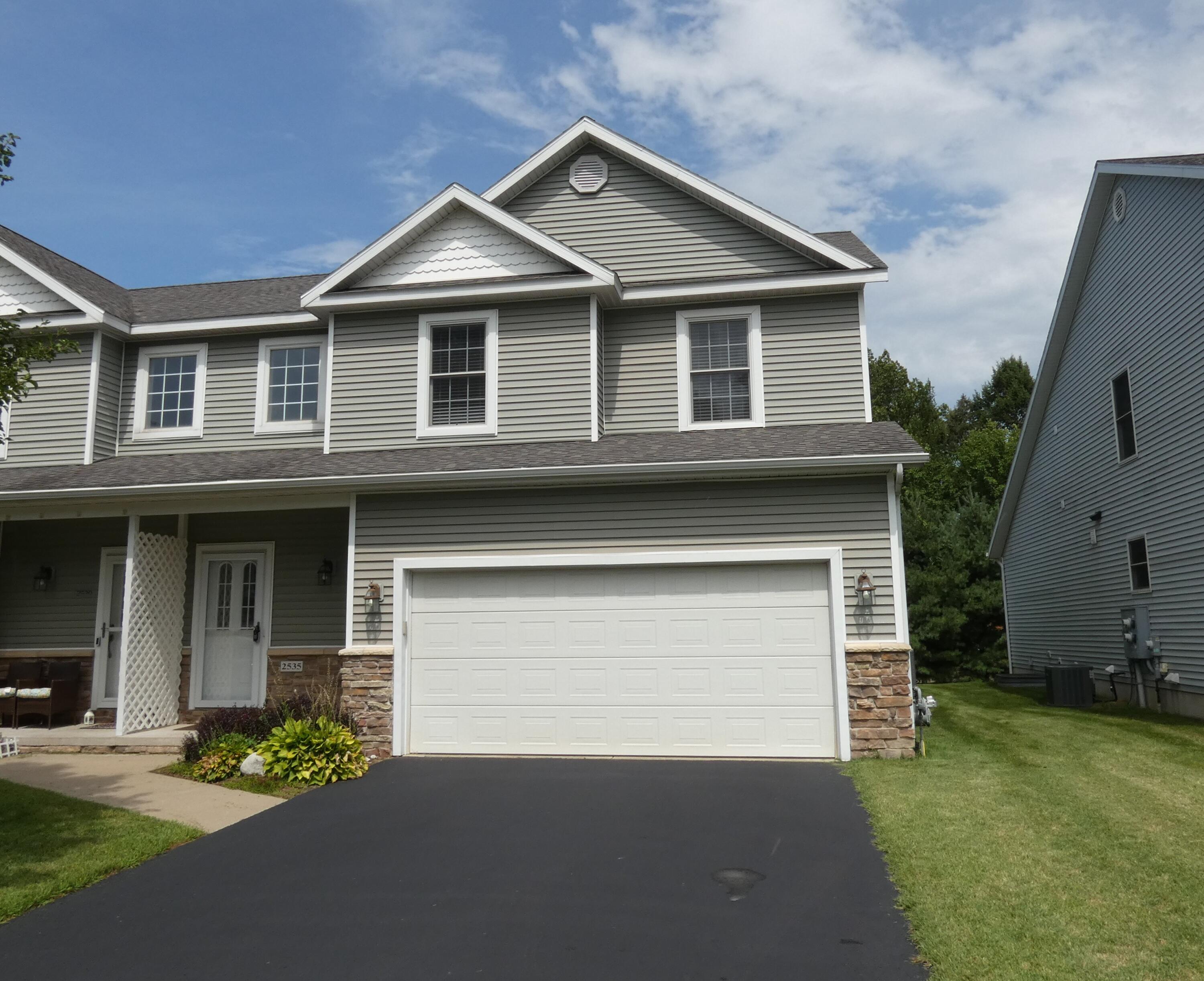 2535 Holiday House Road St. Joseph, MI 49085 - Photo 2 of 54 P1030092