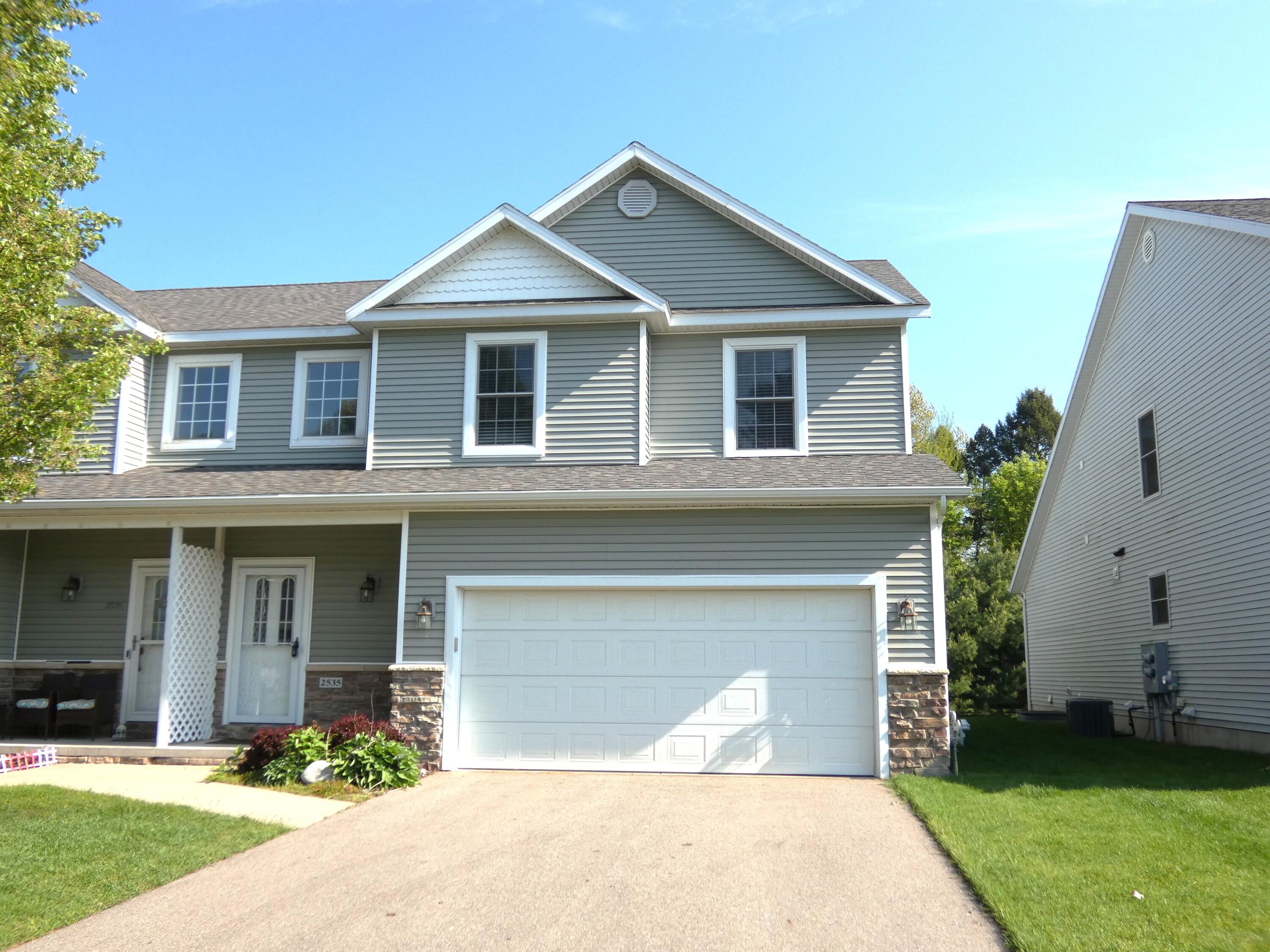 2535 Holiday House Road St. Joseph, MI 49085 - Photo 3 of 54 P1010404