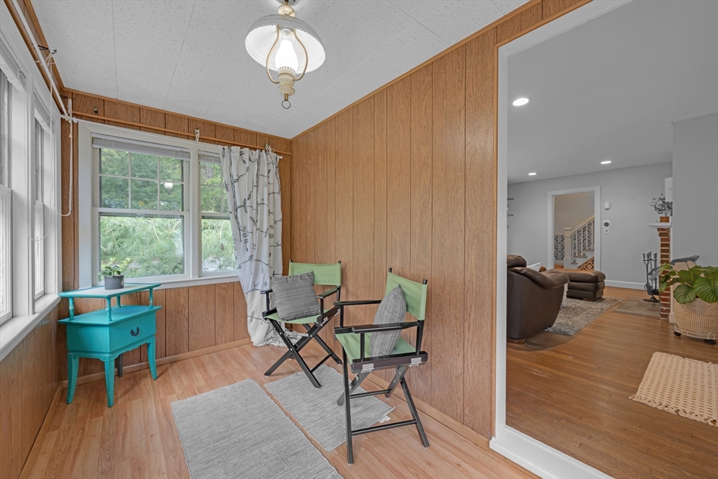 71 Morningside Road Worcester, MA 01602 - Photo 14 of 42 a living room with furniture and a large window