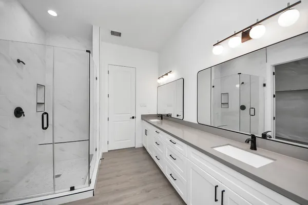 $2,200 | 4129 East Toliver Street, Houston, TX 77016