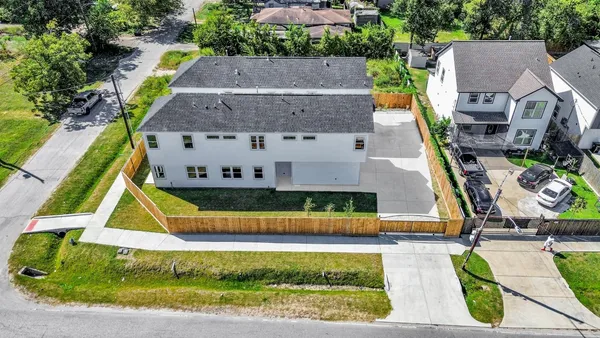 $2,200 | 4129 East Toliver Street, Houston, TX 77016