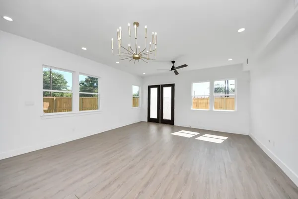 $2,200 | 4129 East Toliver Street, Houston, TX 77016