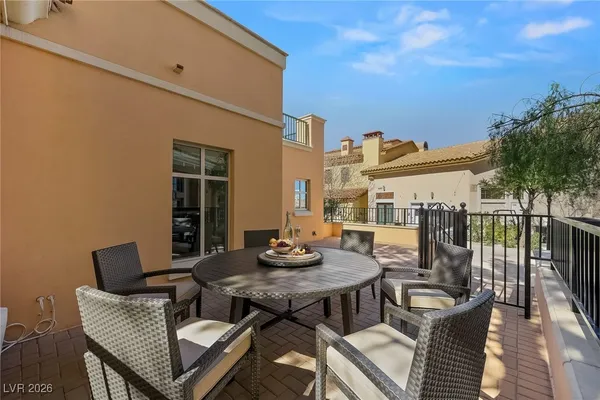 $600,000 | 30 Strada Di Villaggio, Unit 190, Henderson, NV 89011