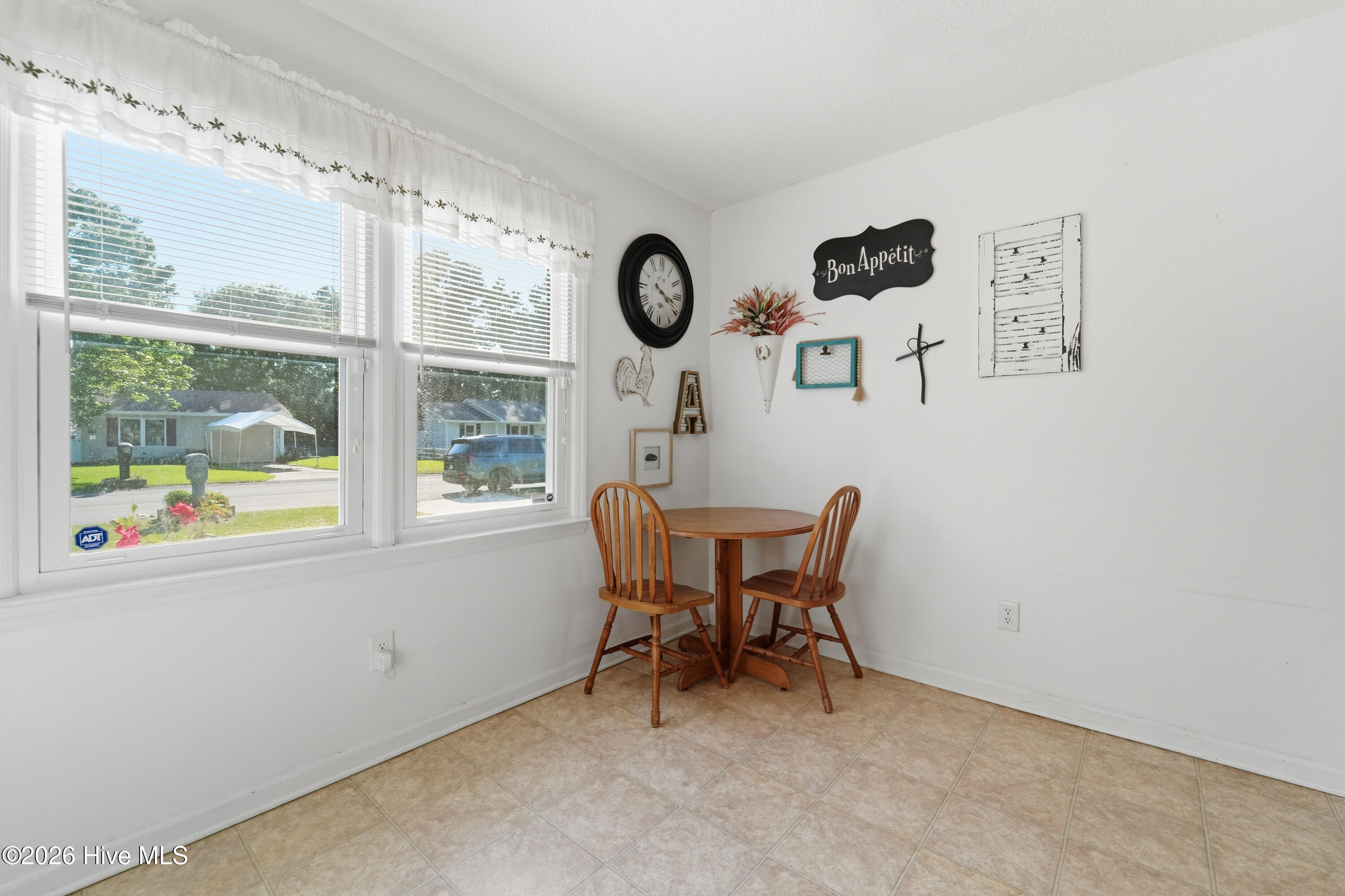 310 Luann Road Jacksonville, NC 28540 - Photo 17 of 25 Kitchen