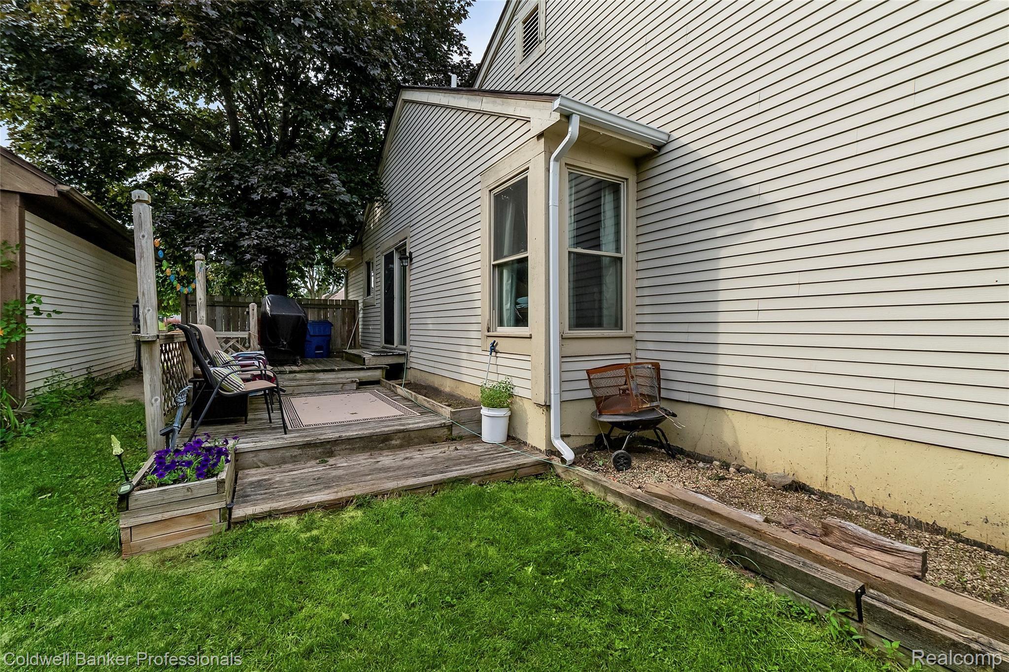 1500 Colony Drive Rochester, MI 48307 - Photo 30 of 30 029-photo--7320296.jpg