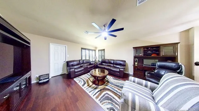 $3,500 | 333 Atalaya, Cibolo, TX 78108