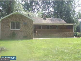 708 River Road Ewing, NJ 08628 - Photo 3 of 12 Exterior Back