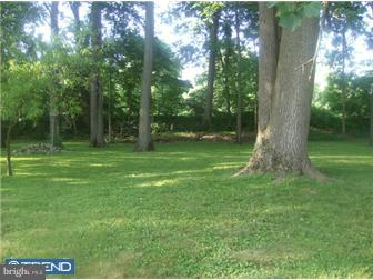 708 River Road Ewing, NJ 08628 - Photo 10 of 12 Exterior Back