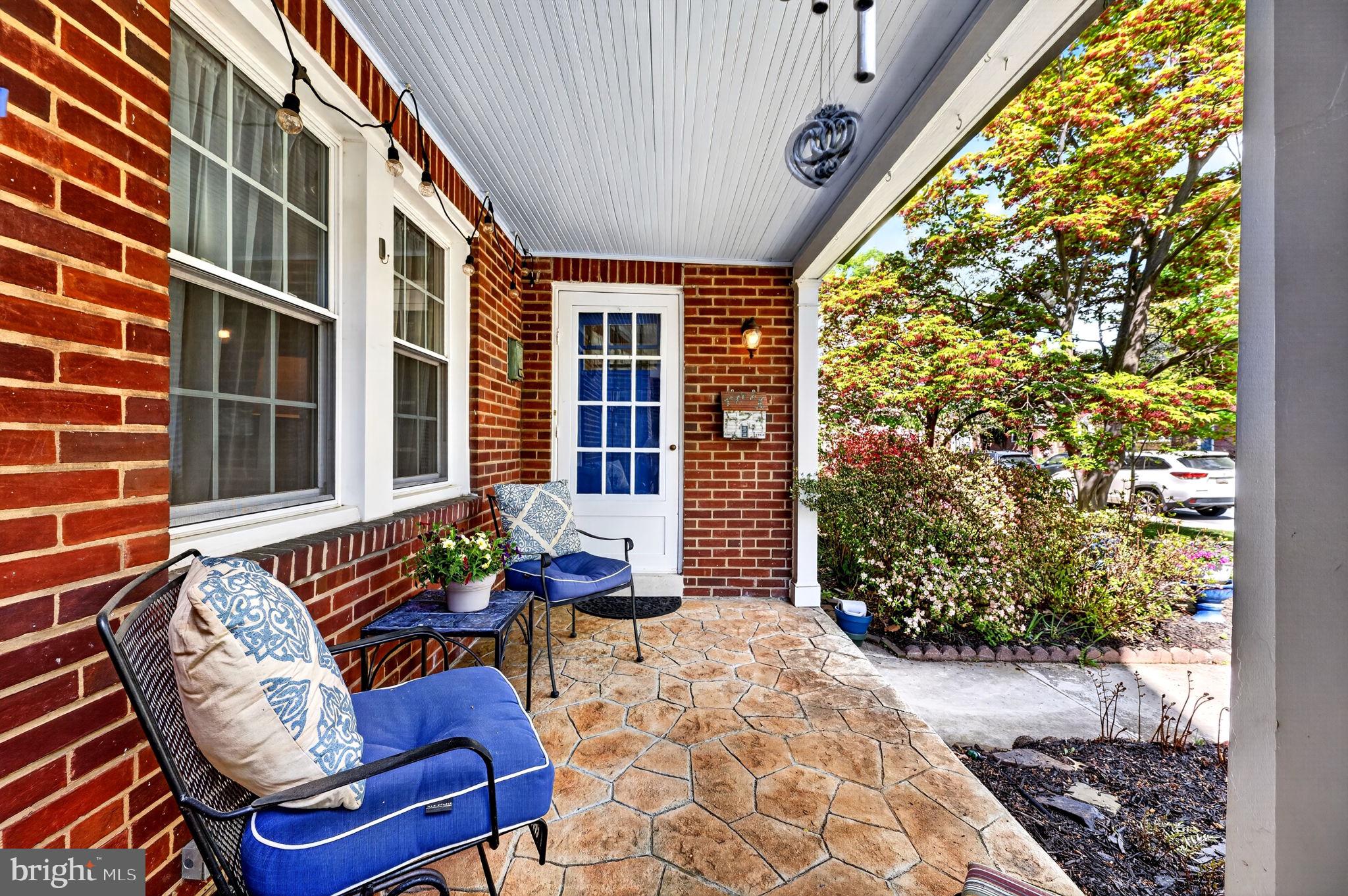 425 Murdock Road Baltimore, MD 21212 - Photo 3 of 63 Covered stone front porch