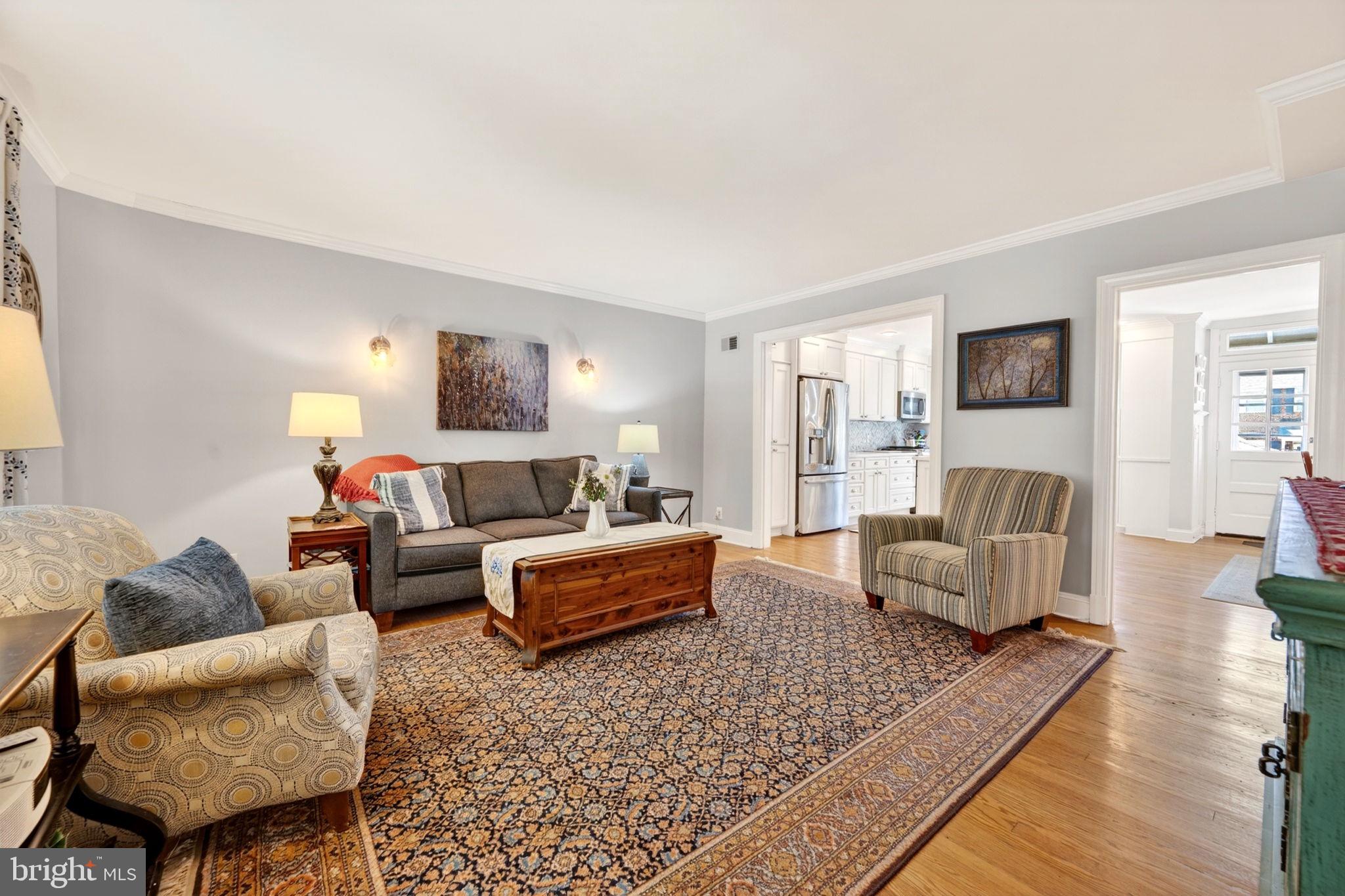 425 Murdock Road Baltimore, MD 21212 - Photo 8 of 63 Gleaming hardwood floors!